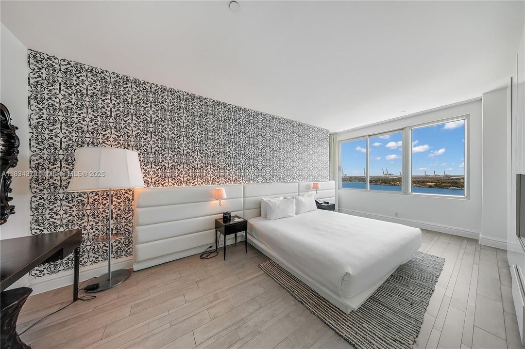 待售: $515,000 (1 贝兹, 1 浴室, 694 平方英尺)