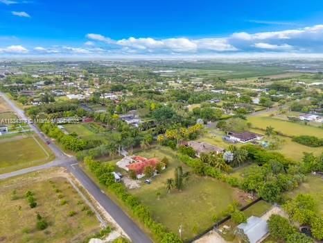 Active With Contract: $1,100,000 (4 beds, 3 baths, 0 Square Feet)