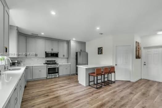 Active With Contract: $1,100,000 (4 beds, 3 baths, 0 Square Feet)