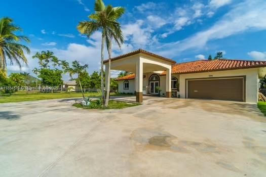 Active With Contract: $1,100,000 (4 beds, 3 baths, 0 Square Feet)