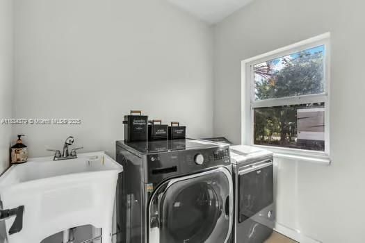 Active With Contract: $1,100,000 (4 beds, 3 baths, 0 Square Feet)