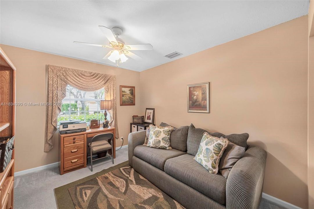 Vendido Recientemente: $450,000 (2 camas, 2 baños, 1368 Pies cuadrados)