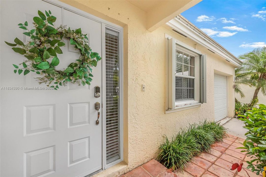 Vendido Recientemente: $450,000 (2 camas, 2 baños, 1368 Pies cuadrados)