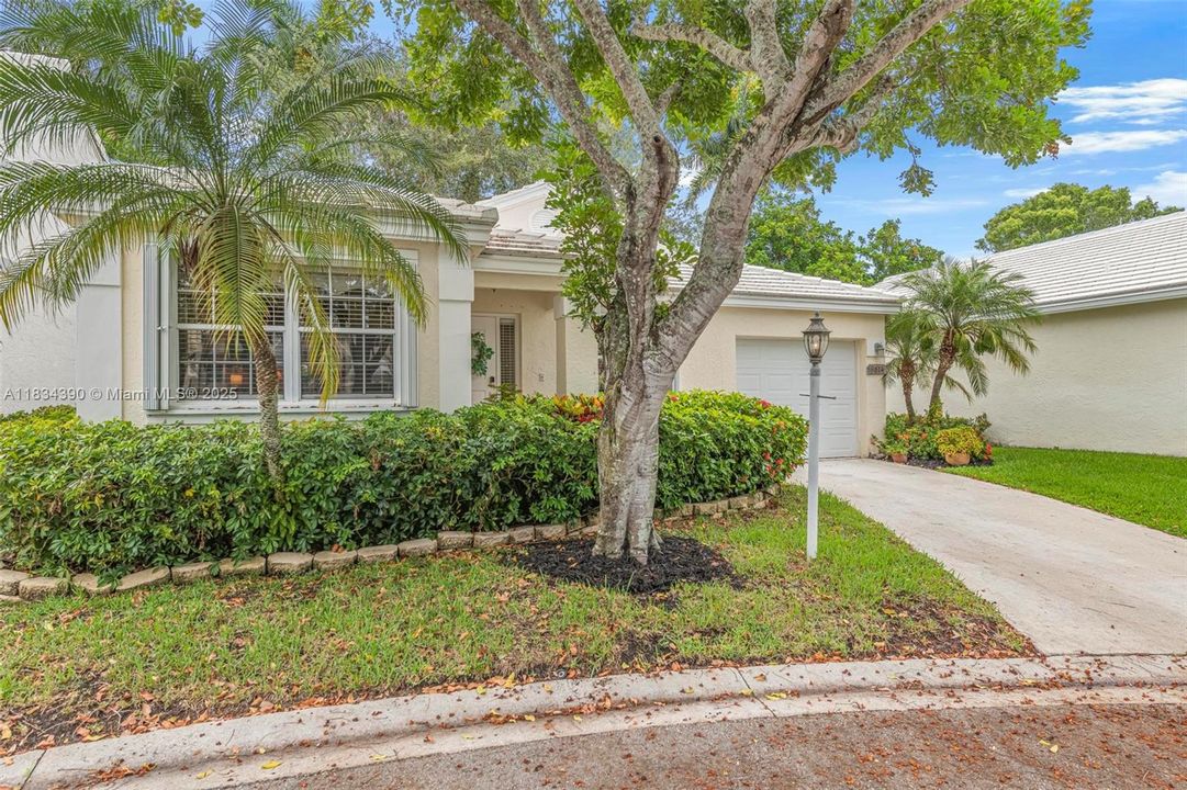 Vendido Recientemente: $450,000 (2 camas, 2 baños, 1368 Pies cuadrados)