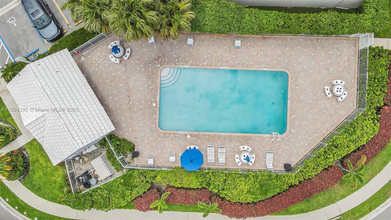 Vendido Recientemente: $450,000 (2 camas, 2 baños, 1368 Pies cuadrados)