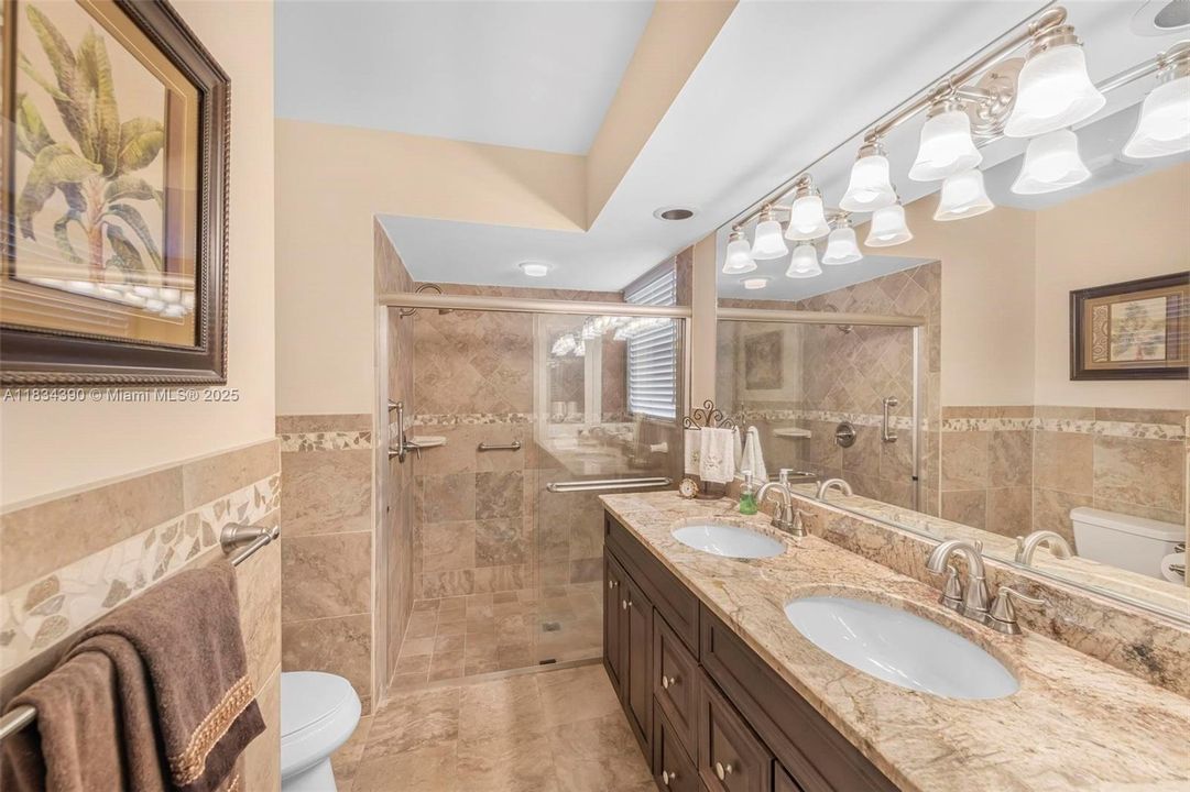 Vendido Recientemente: $450,000 (2 camas, 2 baños, 1368 Pies cuadrados)