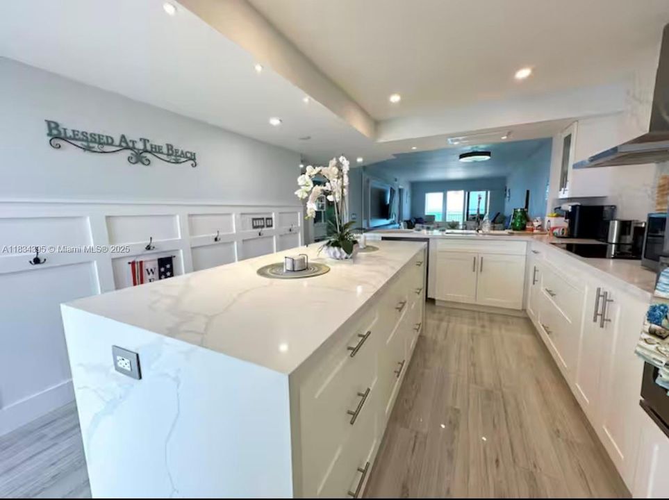 For Rent: $4,200 (2 beds, 2 baths, 1228 Square Feet)