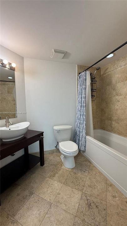 En Venta: $440,000 (2 camas, 2 baños, 1120 Pies cuadrados)