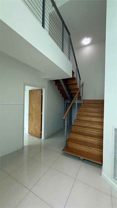 En Venta: $440,000 (2 camas, 2 baños, 1120 Pies cuadrados)