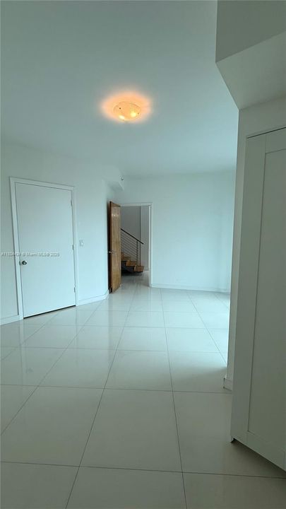 En Venta: $440,000 (2 camas, 2 baños, 1120 Pies cuadrados)