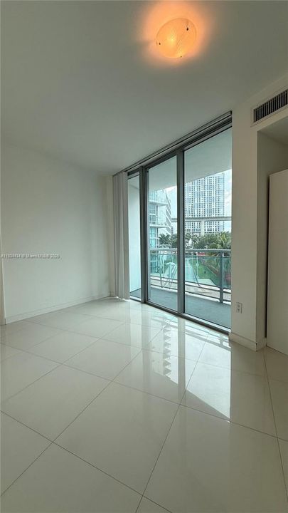 En Venta: $440,000 (2 camas, 2 baños, 1120 Pies cuadrados)