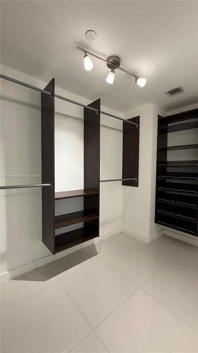 En Venta: $450,000 (2 camas, 2 baños, 1148 Pies cuadrados)