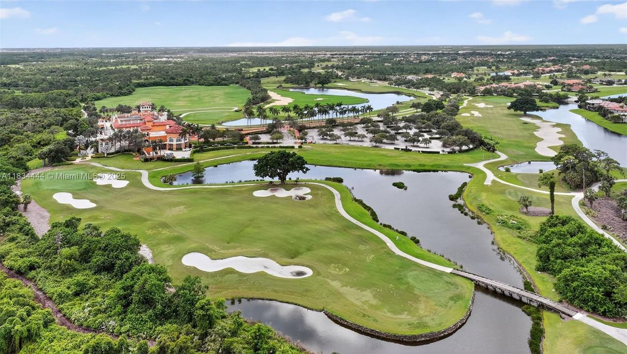 En Venta: $300,000 (0.20 acres)