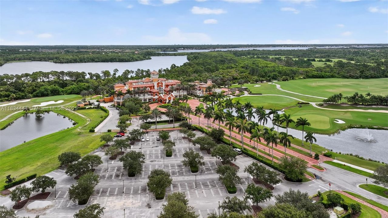 En Venta: $300,000 (0.20 acres)