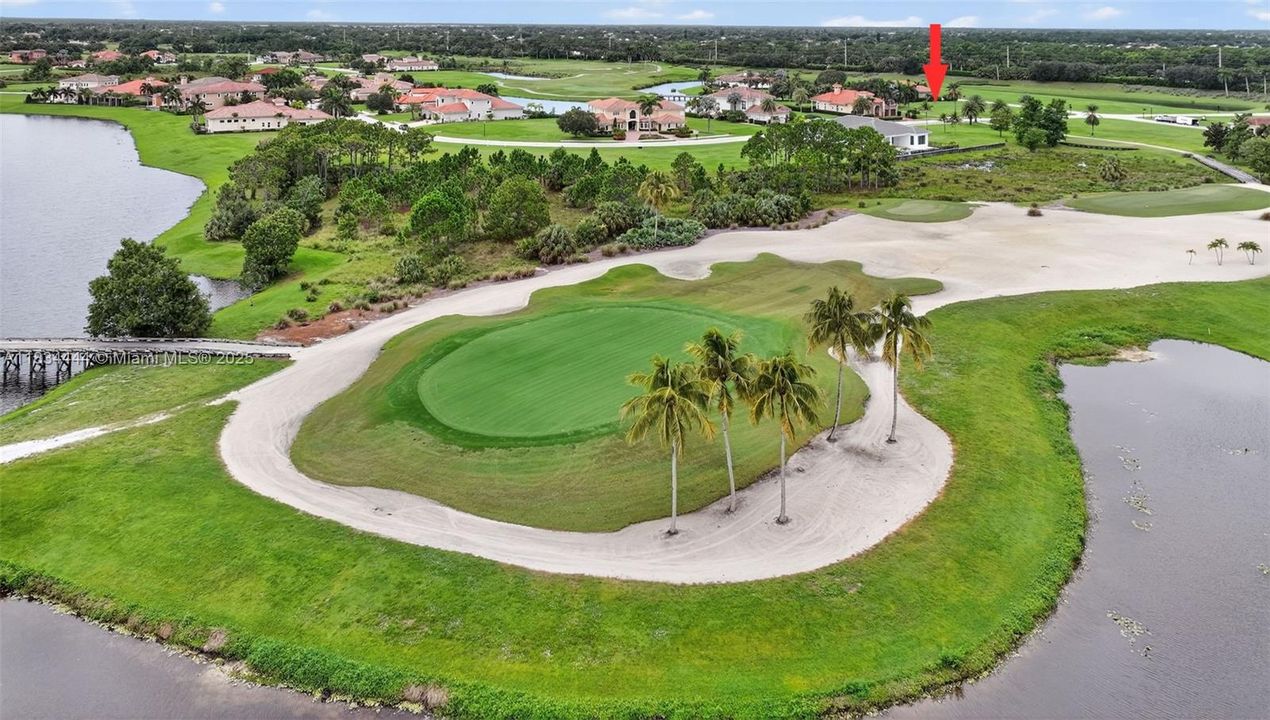 En Venta: $300,000 (0.20 acres)