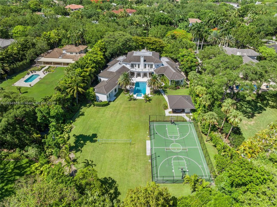 Recently Rented: $50,000 (7 beds, 7 baths, 7073 Square Feet)