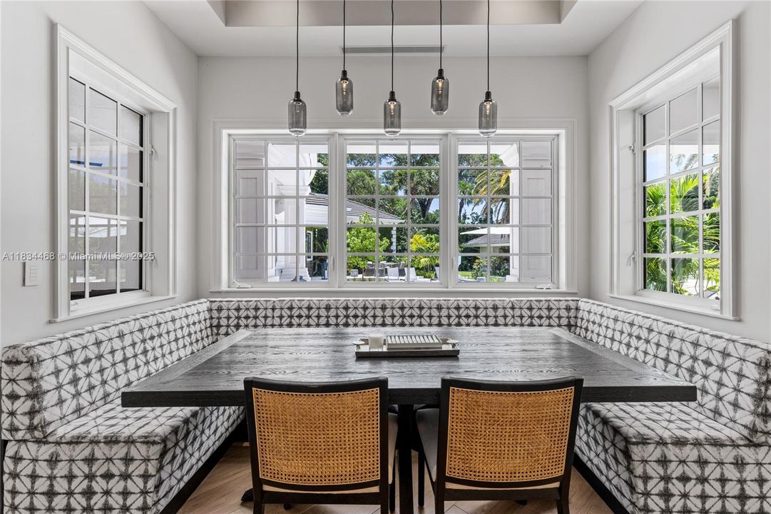 Recently Rented: $50,000 (7 beds, 7 baths, 7073 Square Feet)