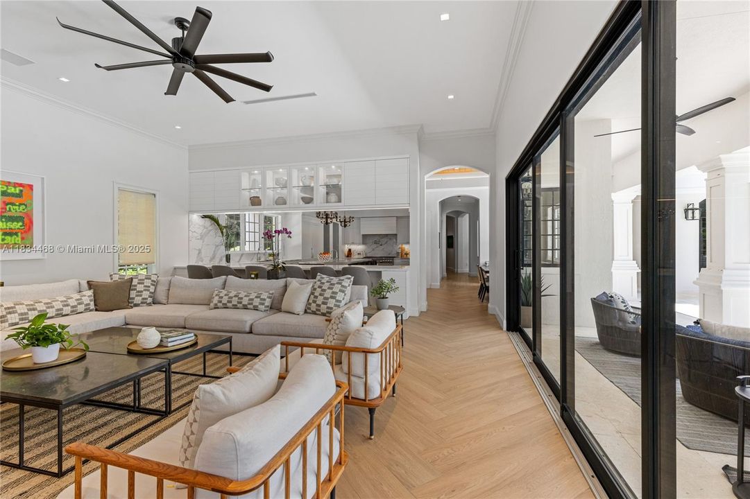 Recently Rented: $50,000 (7 beds, 7 baths, 7073 Square Feet)