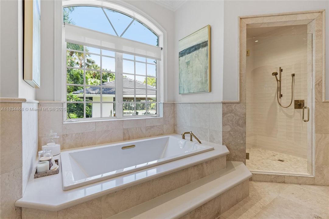 Recently Rented: $50,000 (7 beds, 7 baths, 7073 Square Feet)