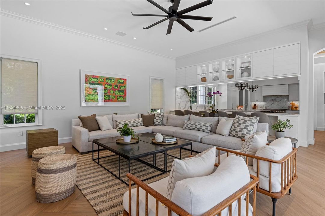 Recently Rented: $50,000 (7 beds, 7 baths, 7073 Square Feet)