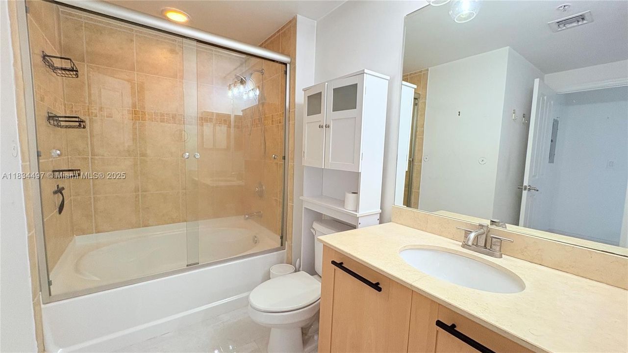 Vendido Recientemente: $425,000 (1 camas, 1 baños, 908 Pies cuadrados)