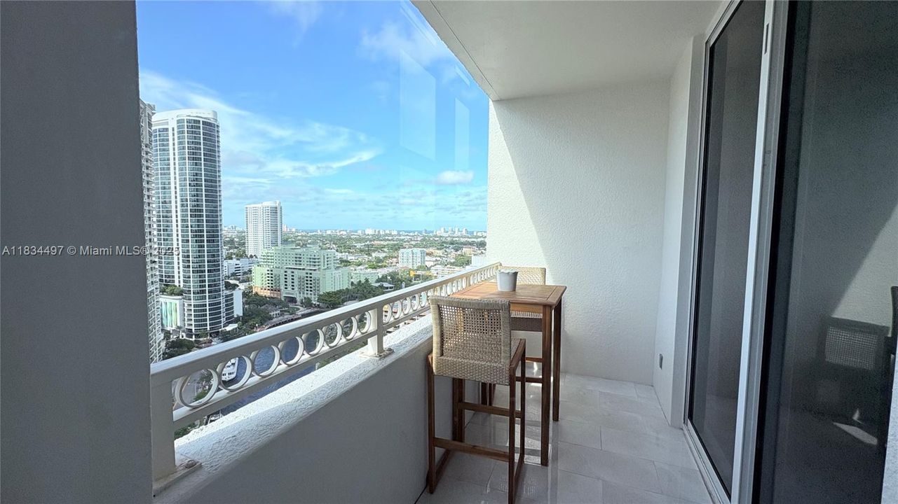 Vendido Recientemente: $425,000 (1 camas, 1 baños, 908 Pies cuadrados)