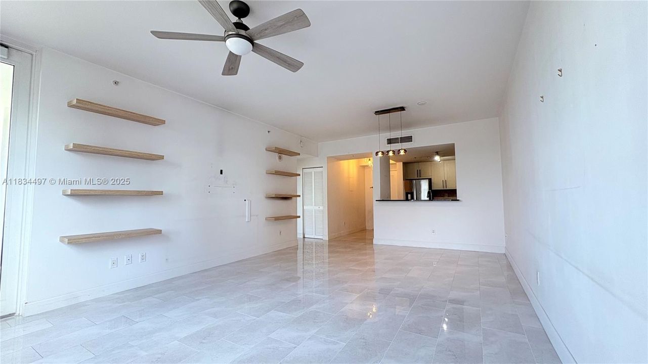 Vendido Recientemente: $425,000 (1 camas, 1 baños, 908 Pies cuadrados)