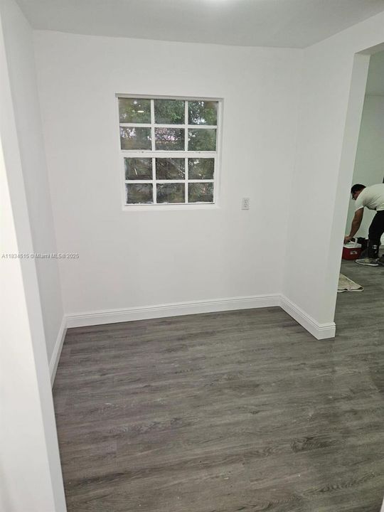 最近售出: $205,000 (3 贝兹, 2 浴室, 1128 平方英尺)