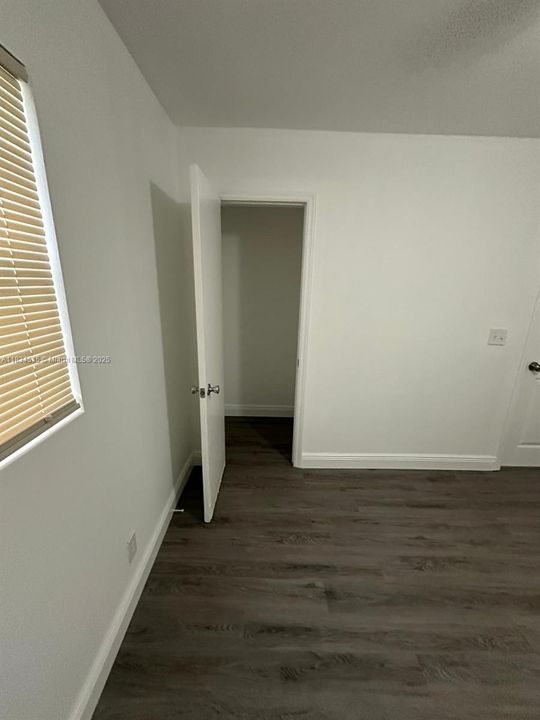 最近售出: $205,000 (3 贝兹, 2 浴室, 1128 平方英尺)