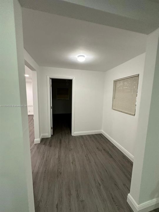 最近售出: $205,000 (3 贝兹, 2 浴室, 1128 平方英尺)