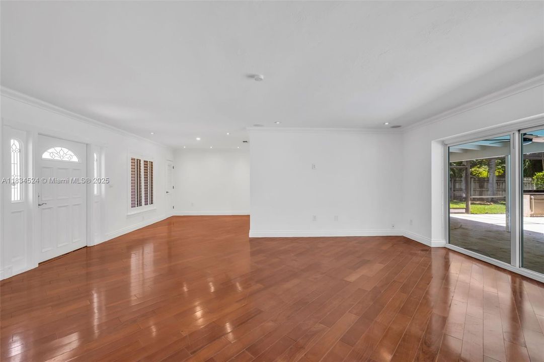 Недавно арендовано: $5,200 (3 спален, 2 ванн, 1440 Квадратных фут)