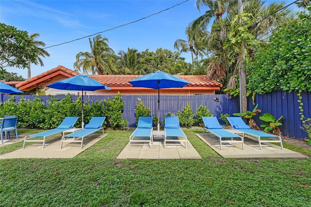 For Rent: $12,000 (4 beds, 2 baths, 1772 Square Feet)