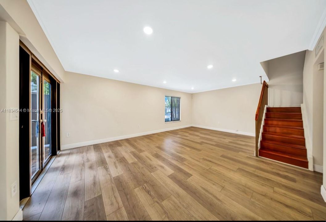 Recently Rented: $3,800 (3 beds, 2 baths, 1349 Square Feet)