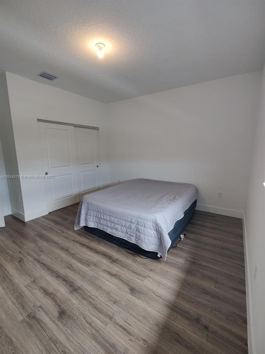 For Rent: $2,700 (4 beds, 2 baths, 2032 Square Feet)