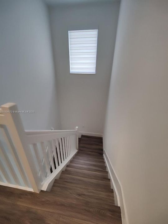 For Rent: $2,700 (4 beds, 2 baths, 2032 Square Feet)