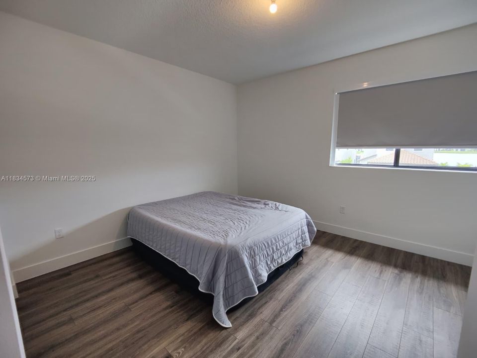 For Rent: $2,700 (4 beds, 2 baths, 2032 Square Feet)