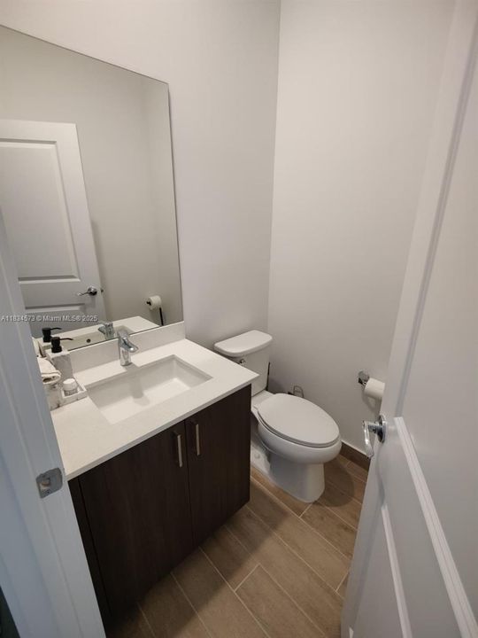 For Rent: $2,700 (4 beds, 2 baths, 2032 Square Feet)