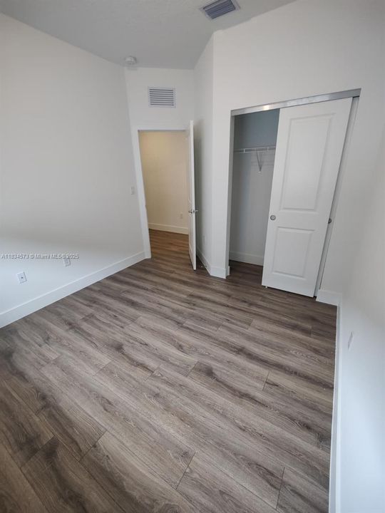 For Rent: $2,700 (4 beds, 2 baths, 2032 Square Feet)