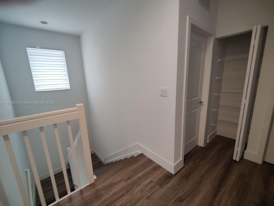 For Rent: $2,700 (4 beds, 2 baths, 2032 Square Feet)