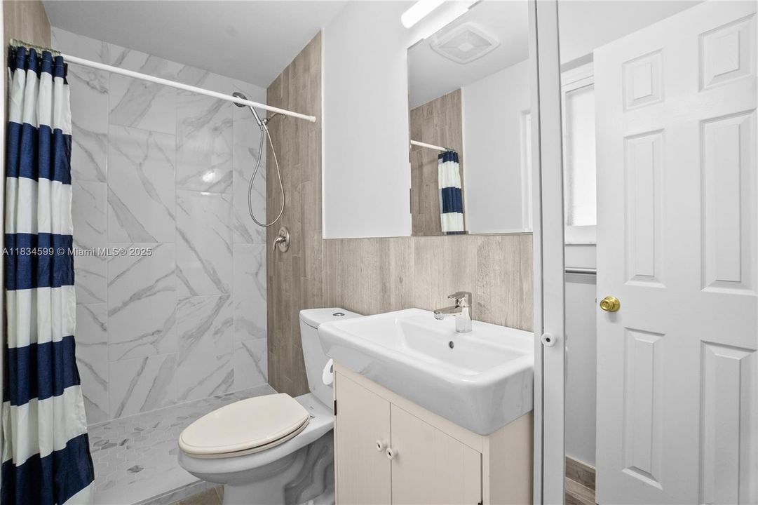 Vendido Recientemente: $569,000 (3 camas, 2 baños, 1341 Pies cuadrados)