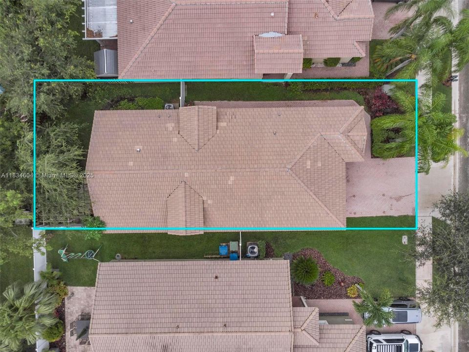 合同活跃: $699,000 (3 贝兹, 2 浴室, 1615 平方英尺)