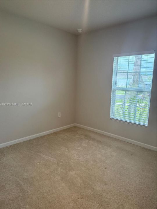 For Rent: $2,200 (3 beds, 2 baths, 1350 Square Feet)