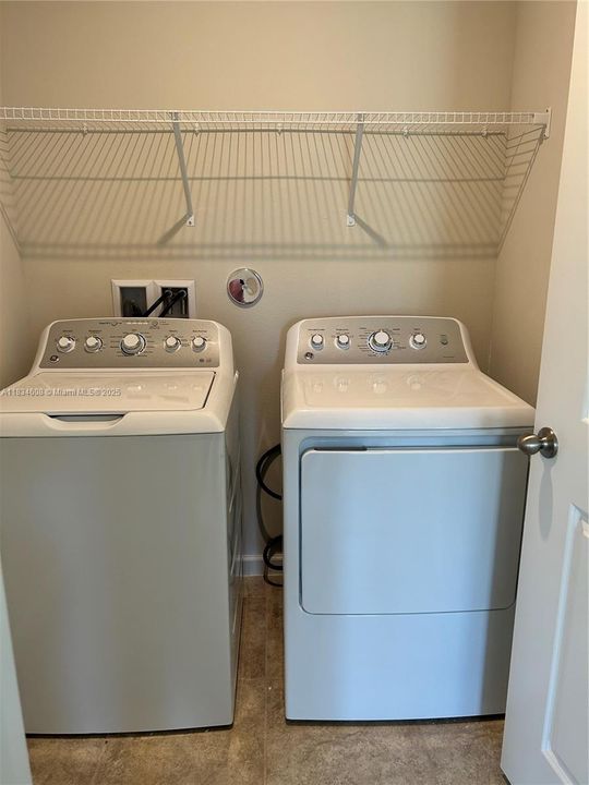 For Rent: $2,200 (3 beds, 2 baths, 1350 Square Feet)