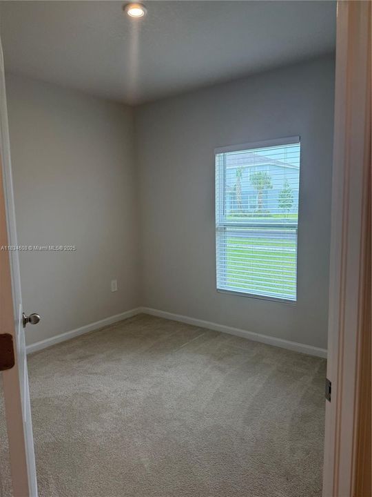 For Rent: $2,200 (3 beds, 2 baths, 1350 Square Feet)