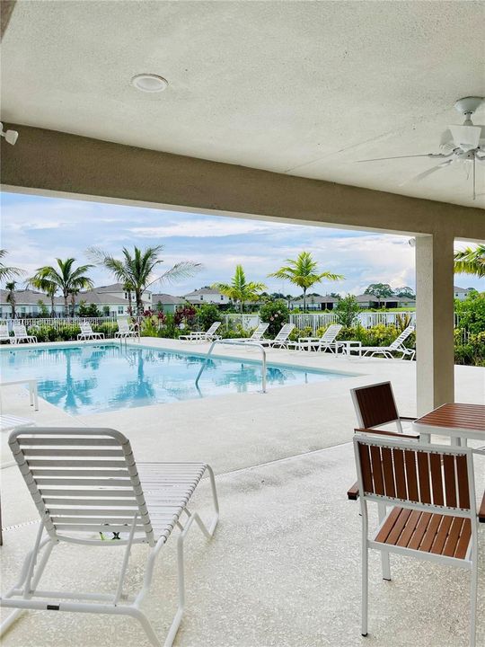 For Rent: $2,200 (3 beds, 2 baths, 1350 Square Feet)