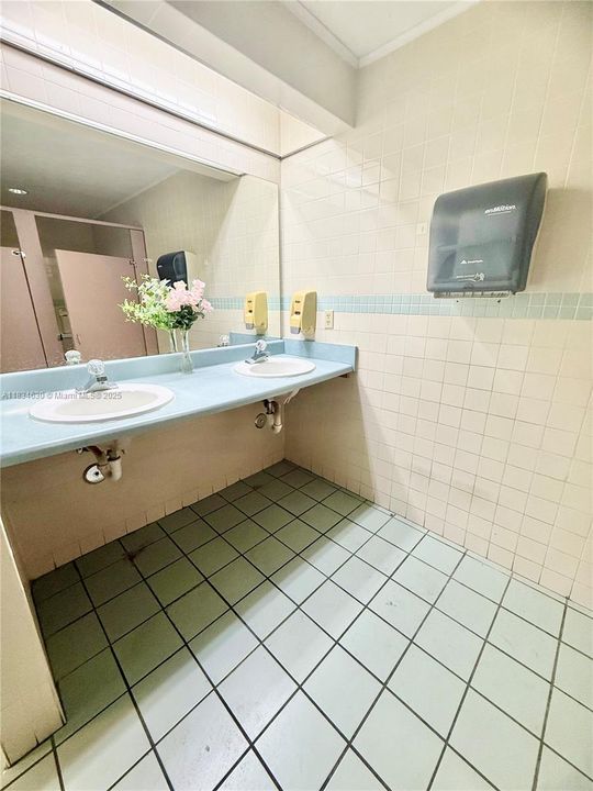 Recently Rented: $4,500 (0 beds, 0 baths, 0 Square Feet)