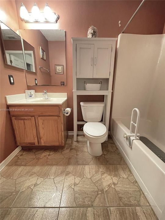 待售: $270,000 (3 贝兹, 2 浴室, 1535 平方英尺)