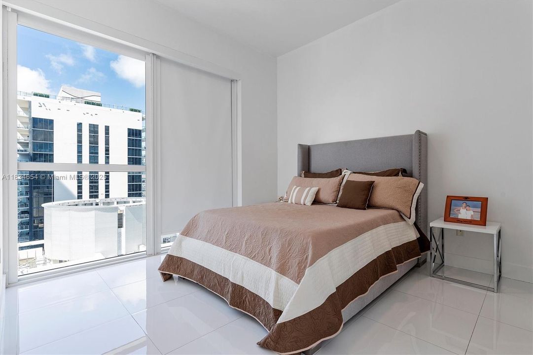 Vendido Recientemente: $935,000 (2 camas, 2 baños, 1134 Pies cuadrados)