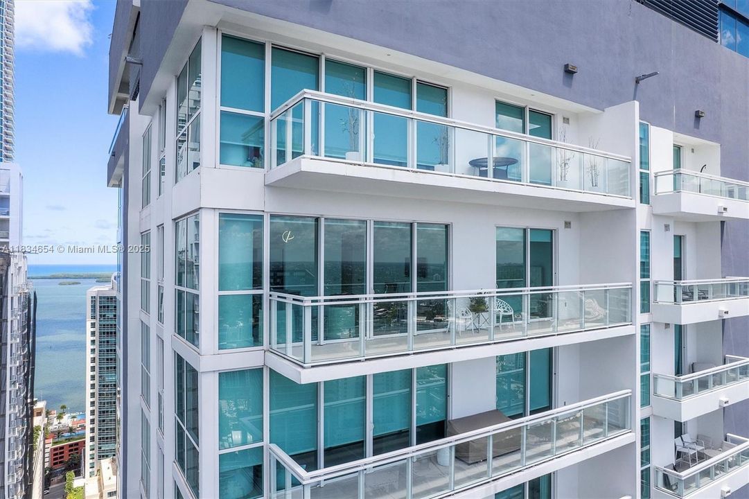 Vendido Recientemente: $935,000 (2 camas, 2 baños, 1134 Pies cuadrados)