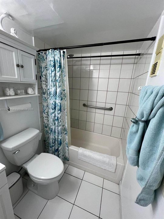 Recently Sold: $245,000 (2 beds, 1 baths, 777 Square Feet)